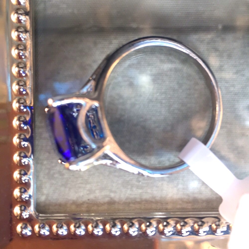 Gorgeous Blue Sapphire Simulated Ring Size 6 - Picture 4 of 4
